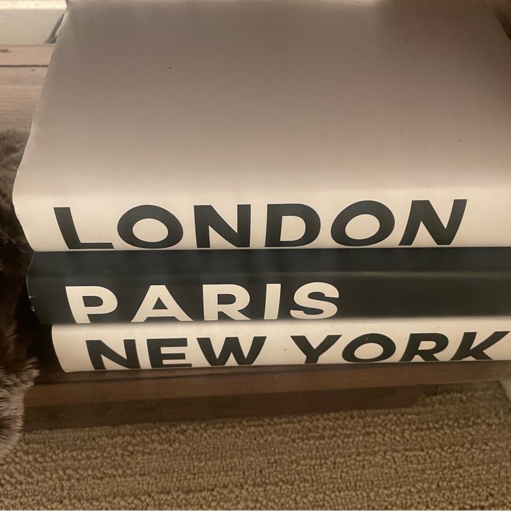 Artisan decor books